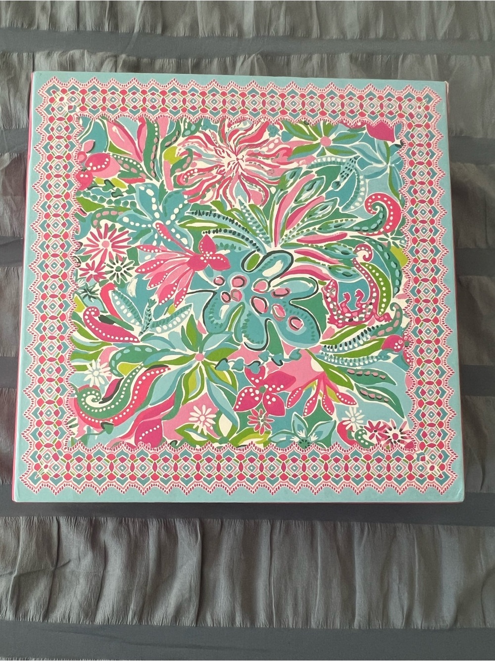 Lilly Pulitzer 500 piece pink blue floral puzzle